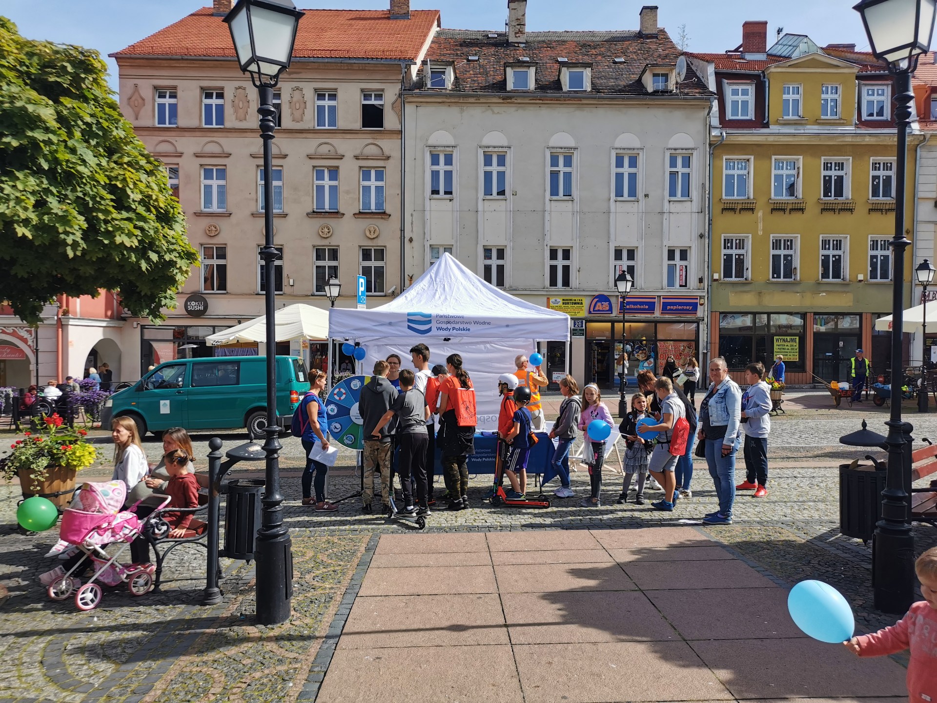 Piknik w Wałbrzychu z udziałem Wód Polskich.